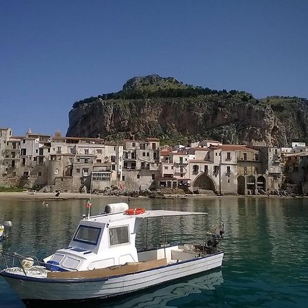 Sognando Il Mare Apartment Чефалу Екстериор снимка